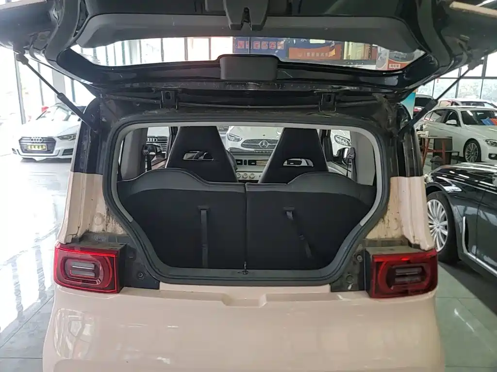 Wuling MINIEV — миниатюра 19