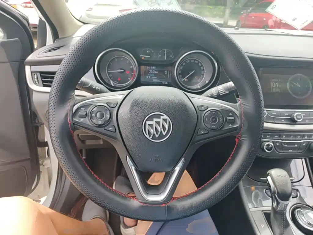 Buick Verano — миниатюра 11