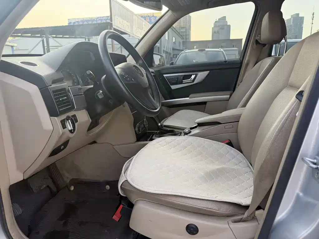 Mercedes-Benz GLK-Class (Import) — миниатюра 4