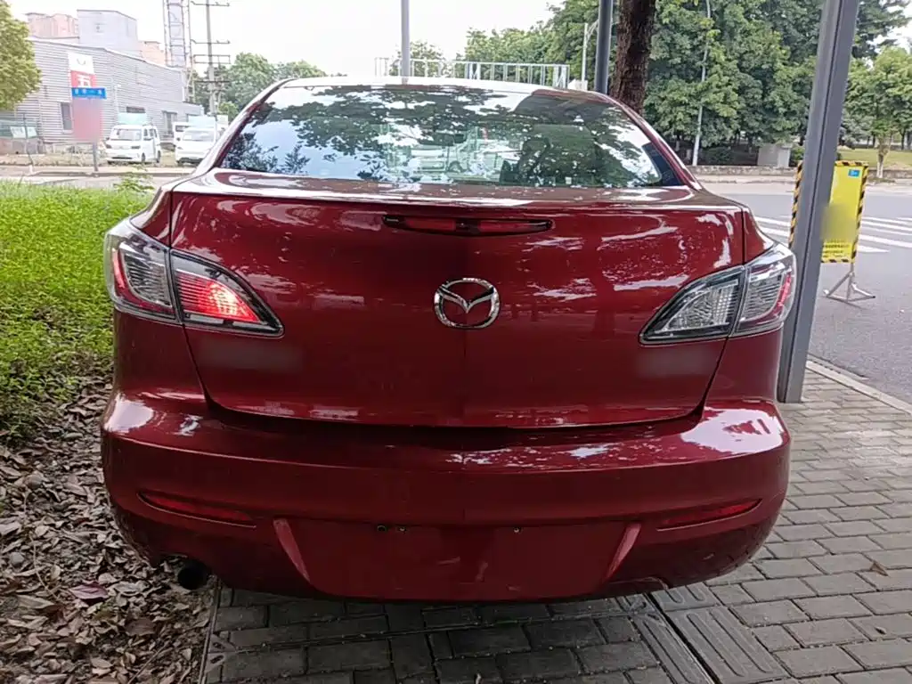 Mazda 3 Xingcheng — миниатюра 6