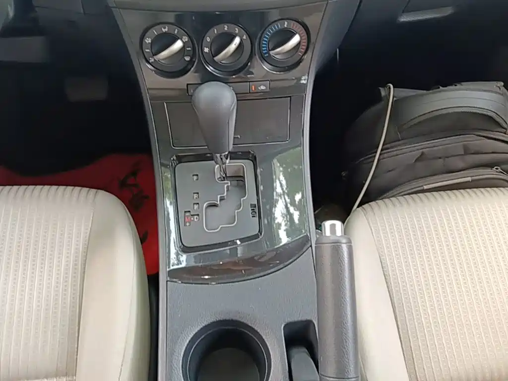 Mazda 3 Xingcheng — миниатюра 14