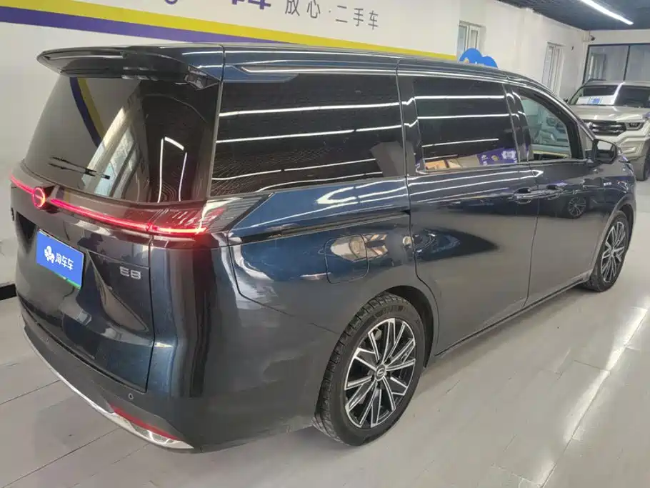 GAC Motor Trumpchi E8 PHEV — миниатюра 3
