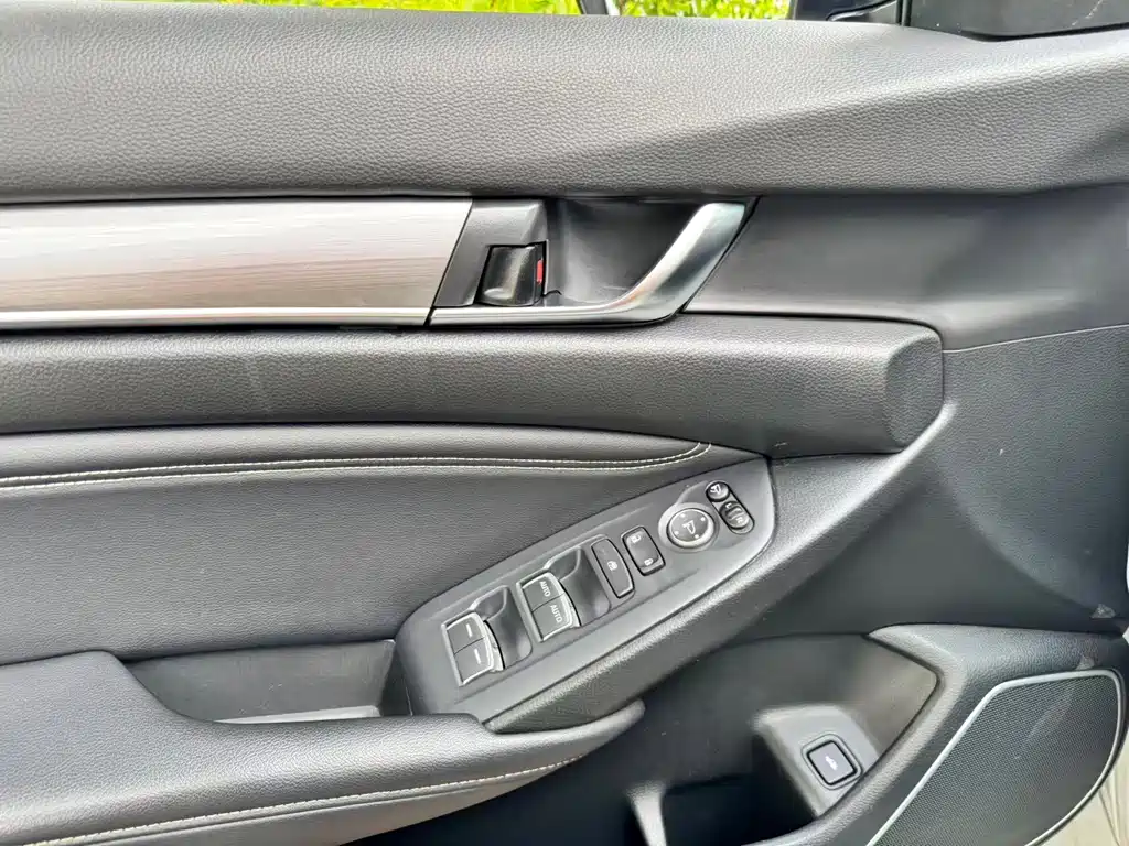 Honda Inspire — миниатюра 20