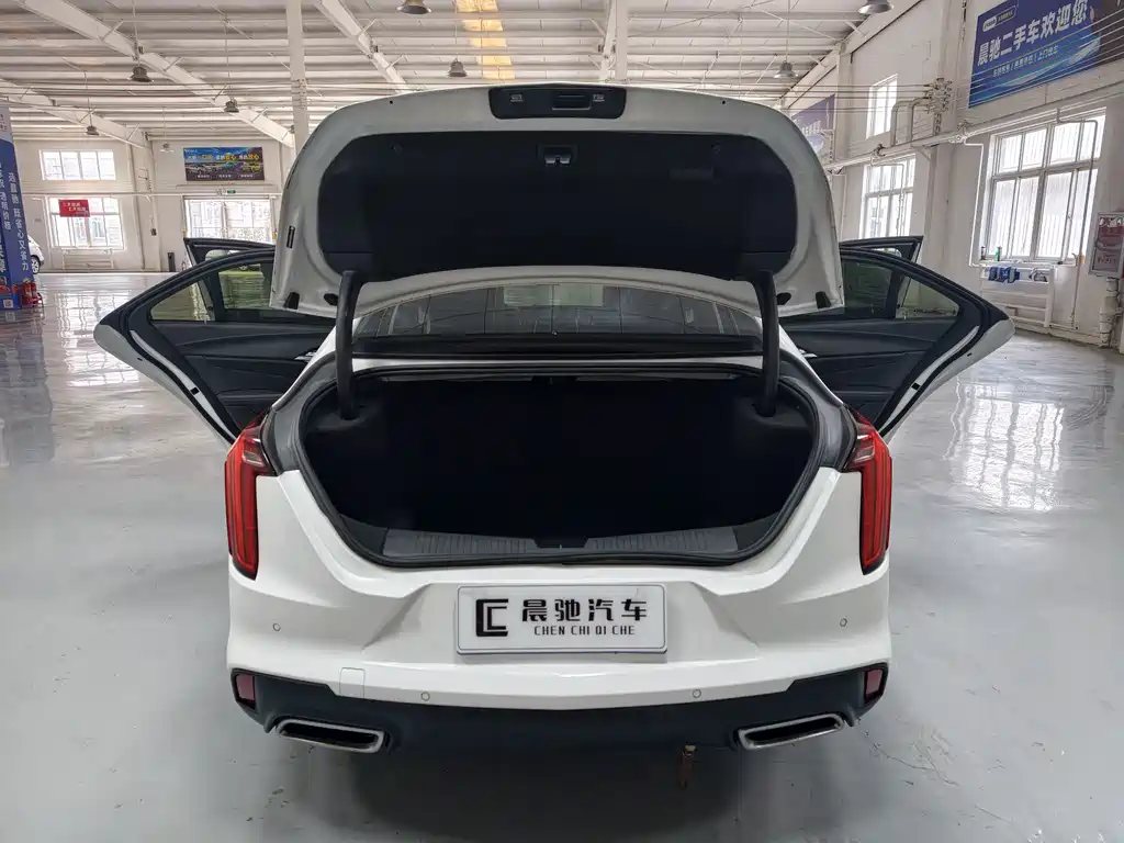 Cadillac CT4 — миниатюра 10