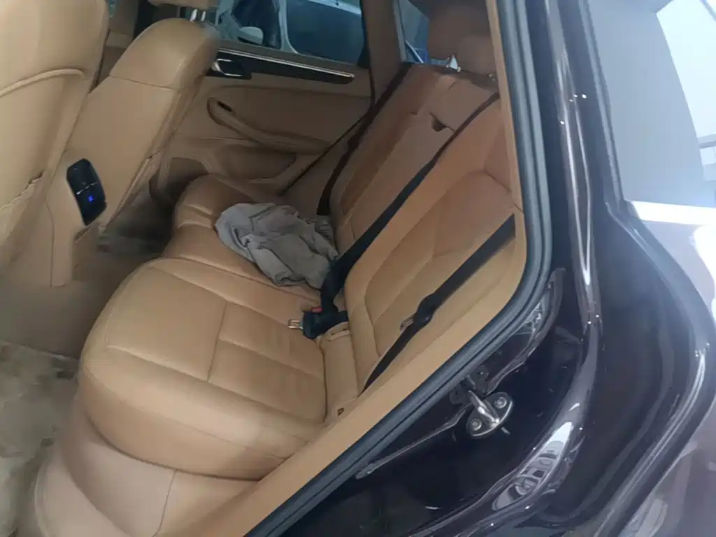 Porsche Macan — миниатюра 17