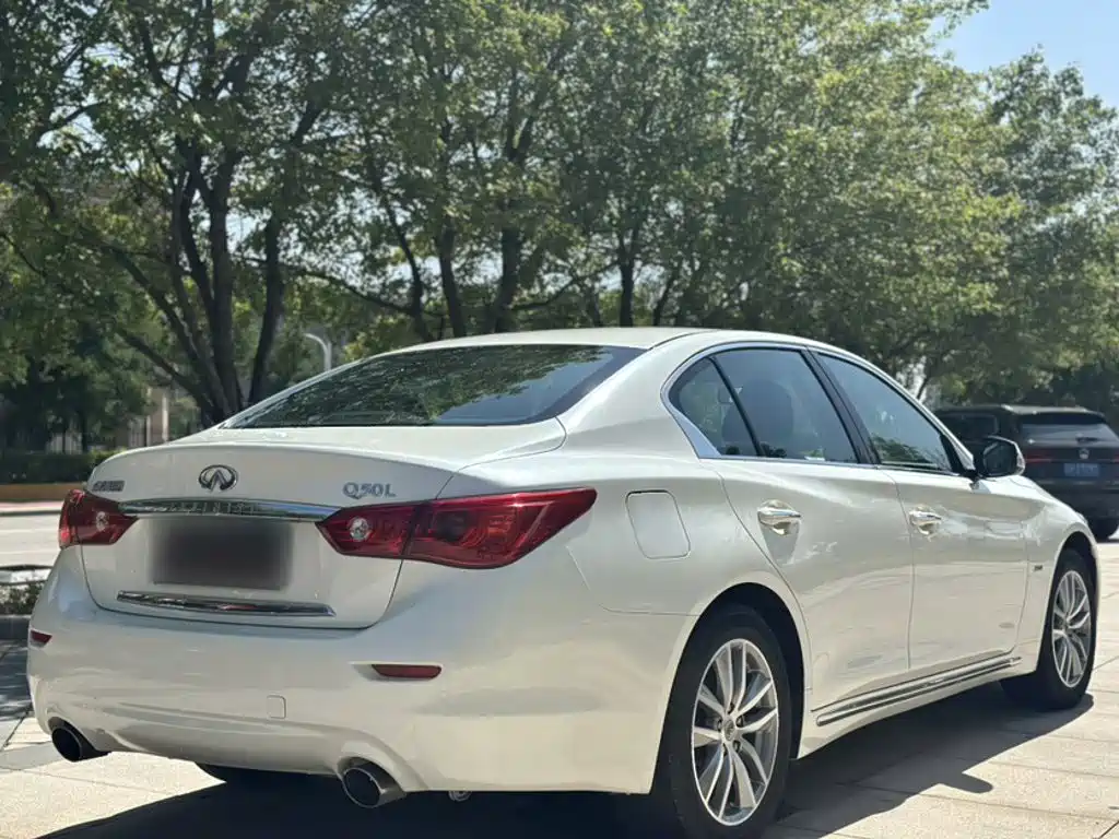 Infiniti Q50L — миниатюра 5