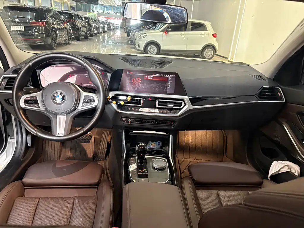 BMW 3 Series — миниатюра 11