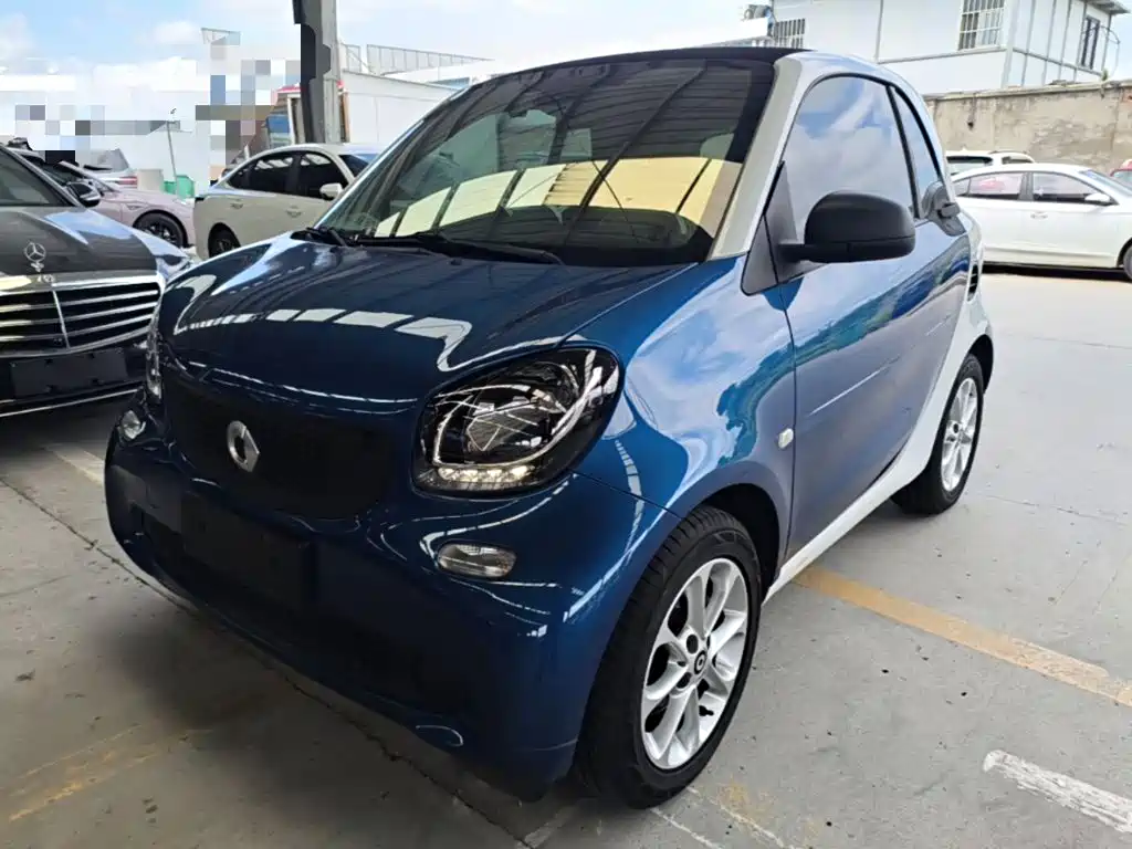 smart Smart Fortwo — миниатюра 2