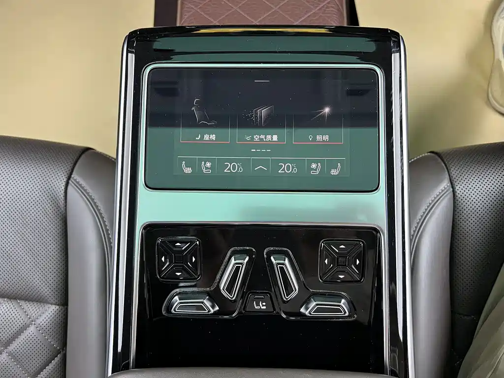 Audi A8 2024 A8L 55 TFSI quattro Flagship