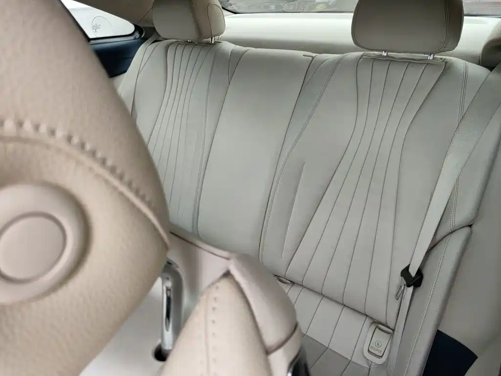 Mercedes-Benz E-Class (Import) — миниатюра 15