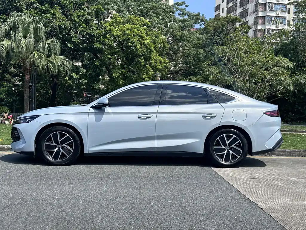 BYD Qin L — миниатюра 18