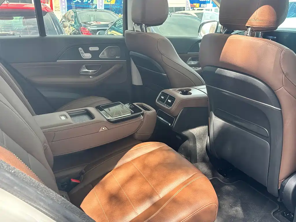 Mercedes-Benz GLE (Import) — миниатюра 6