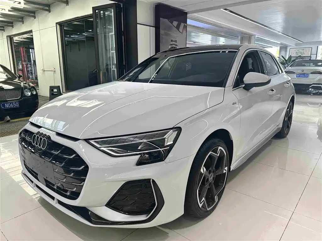 奥迪A3 2026款 Sportback 35TFSI 飞驰尊享型 2026