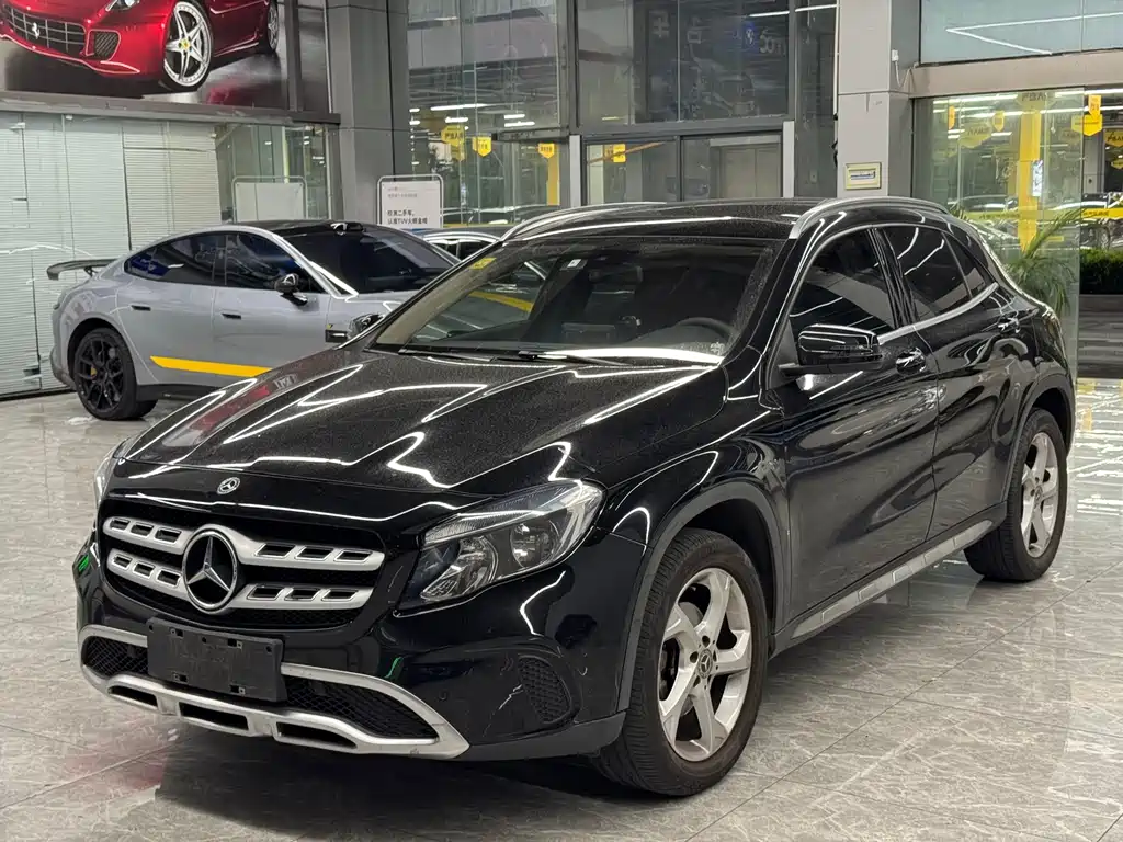 Купить Mercedes-Benz GLA