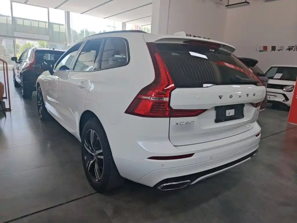 Volvo XC60 — миниатюра 5