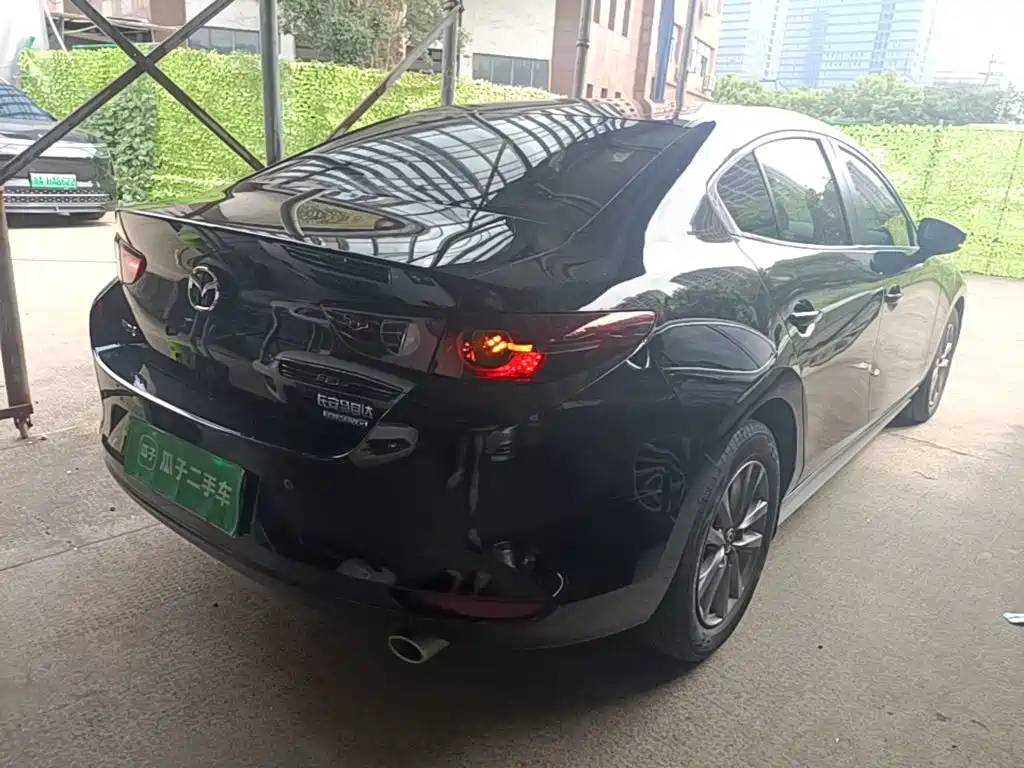 Mazda 3 Axela — миниатюра 7