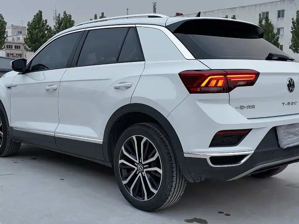VOLKSWAGEN T ROC EXPLORING SONGS