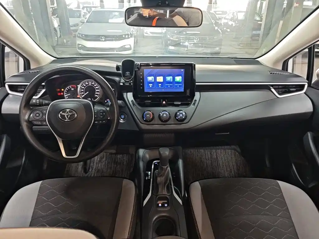 Toyota Corolla — миниатюра 10