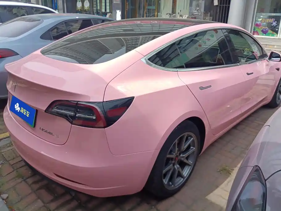 Tesla Model 3 — миниатюра 3