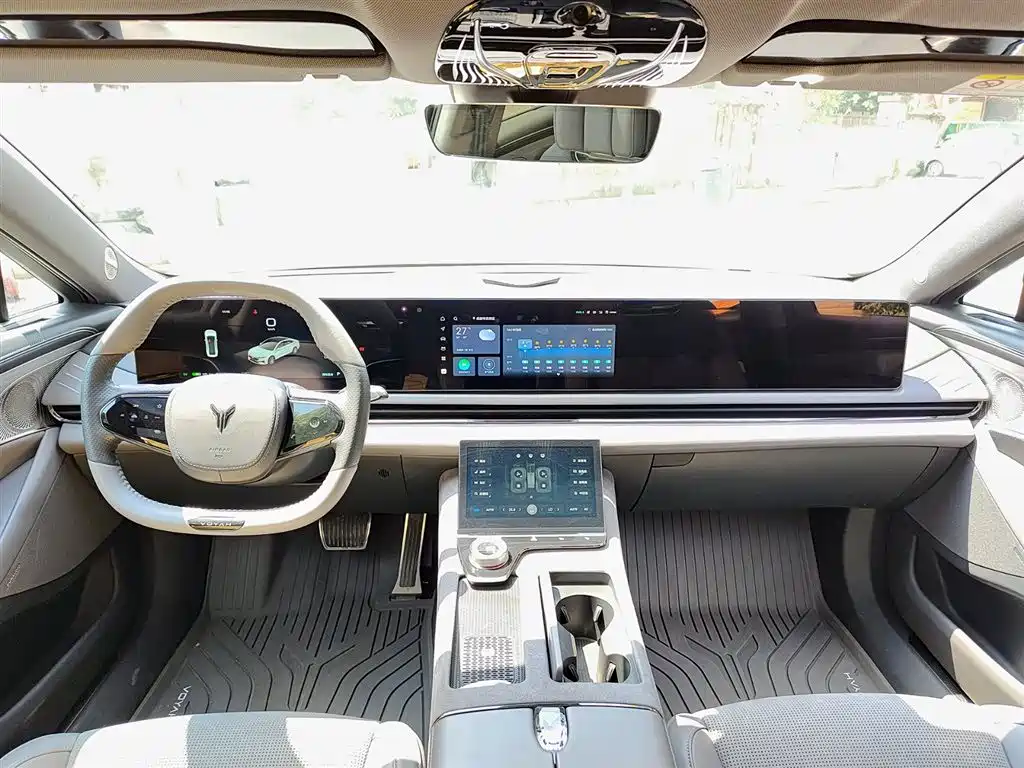 Voyah Passion 2024 PHEV Flagship