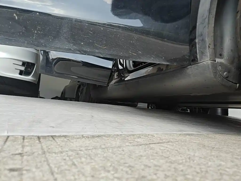 Tesla Model Y — миниатюра 21