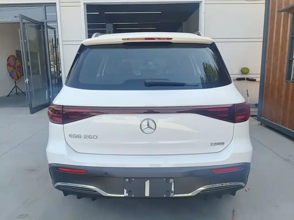 Mercedes-Benz EQB — миниатюра 6