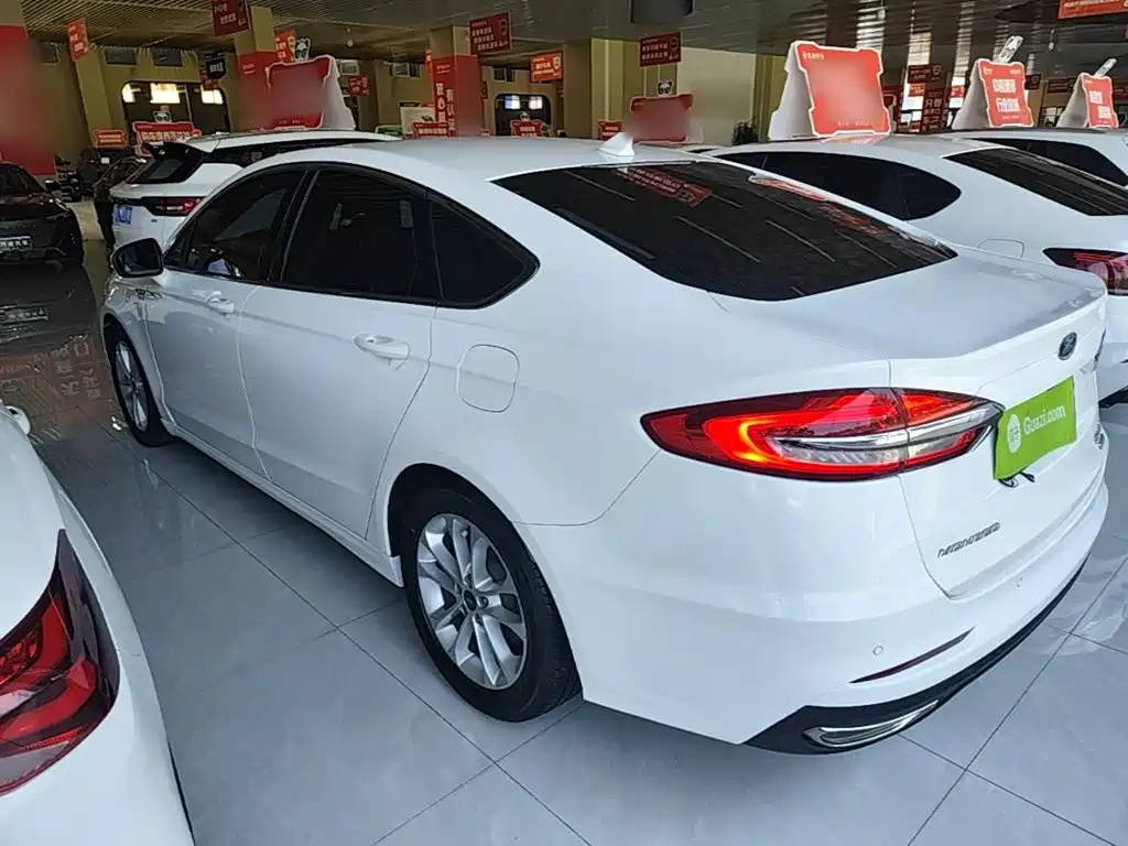 Ford Mondeo — миниатюра 5