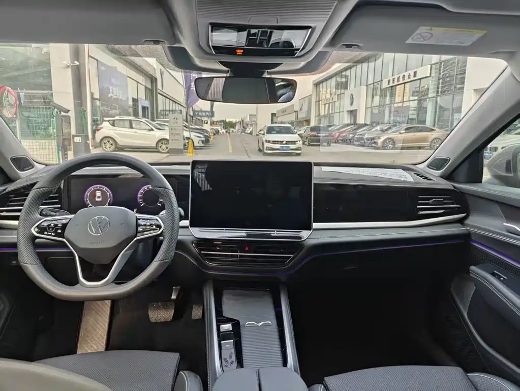 Volkswagen Passat 2025 Pro 380TSI