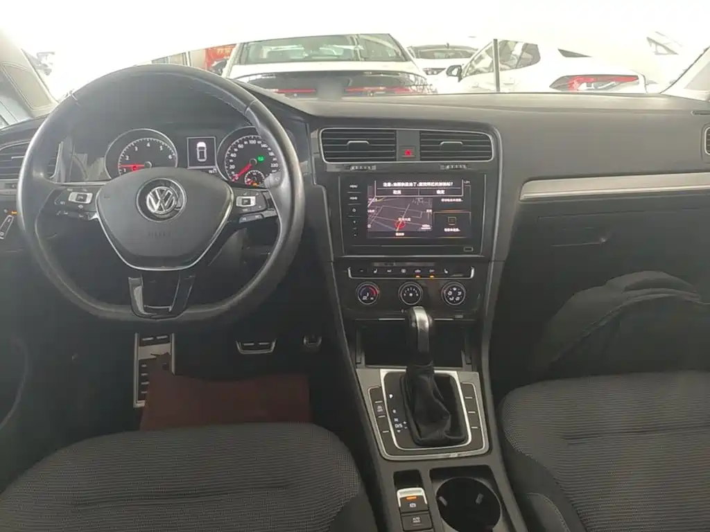 Volkswagen Golf — миниатюра 10