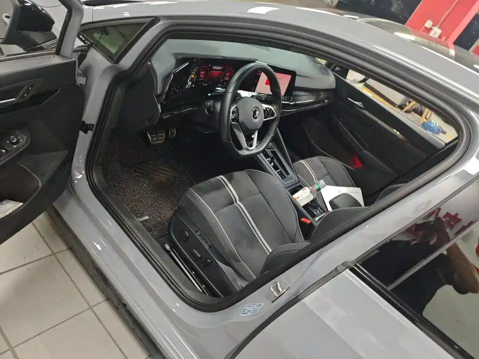Volkswagen Golf 2021 280TSI DSG 30