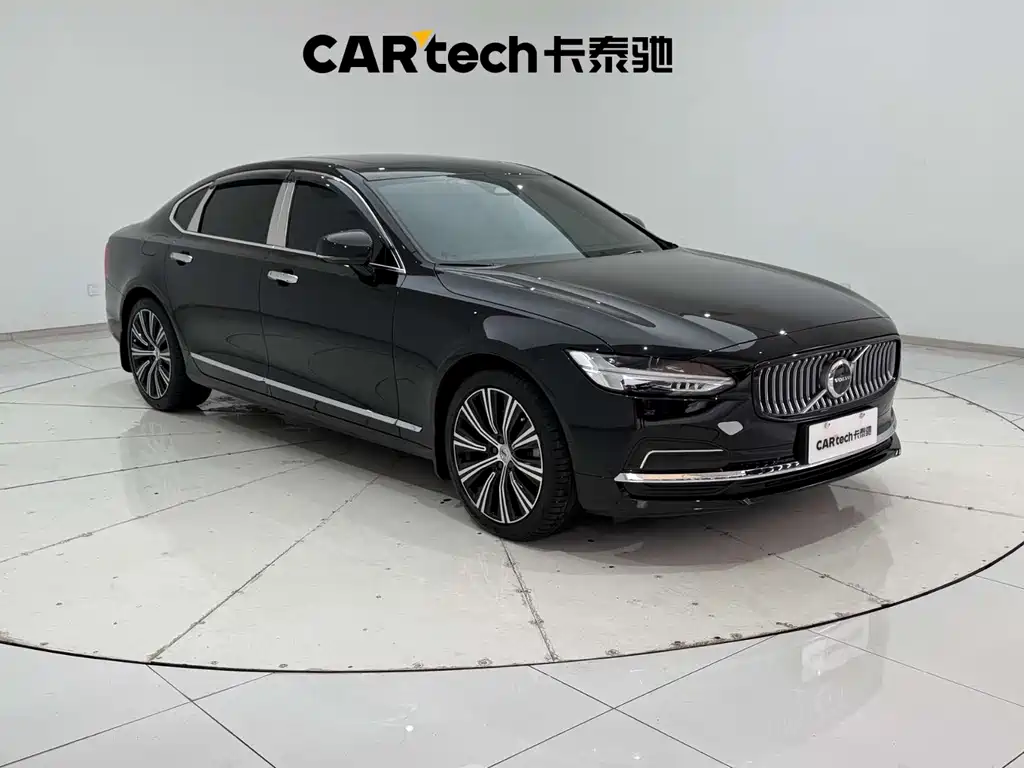 Volvo S90 2024 B5 Luxury