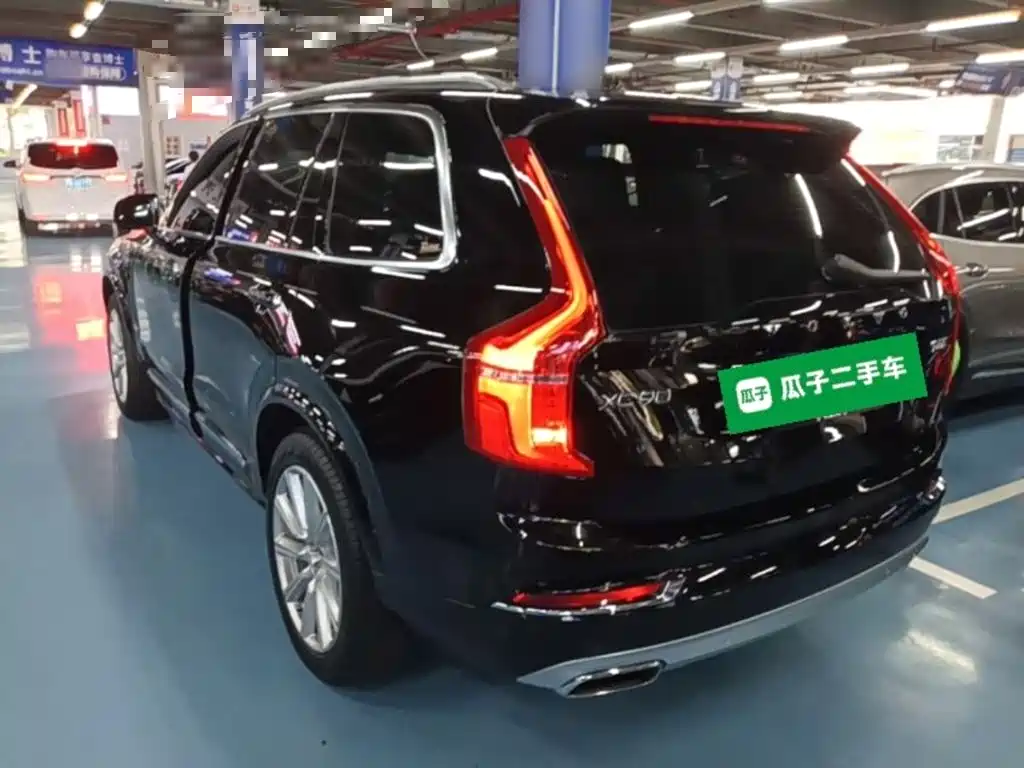 Volvo XC90 — миниатюра 5