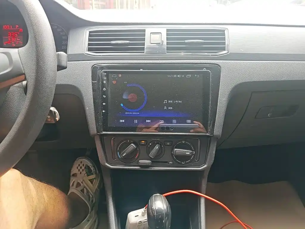 Volkswagen Santana — миниатюра 13