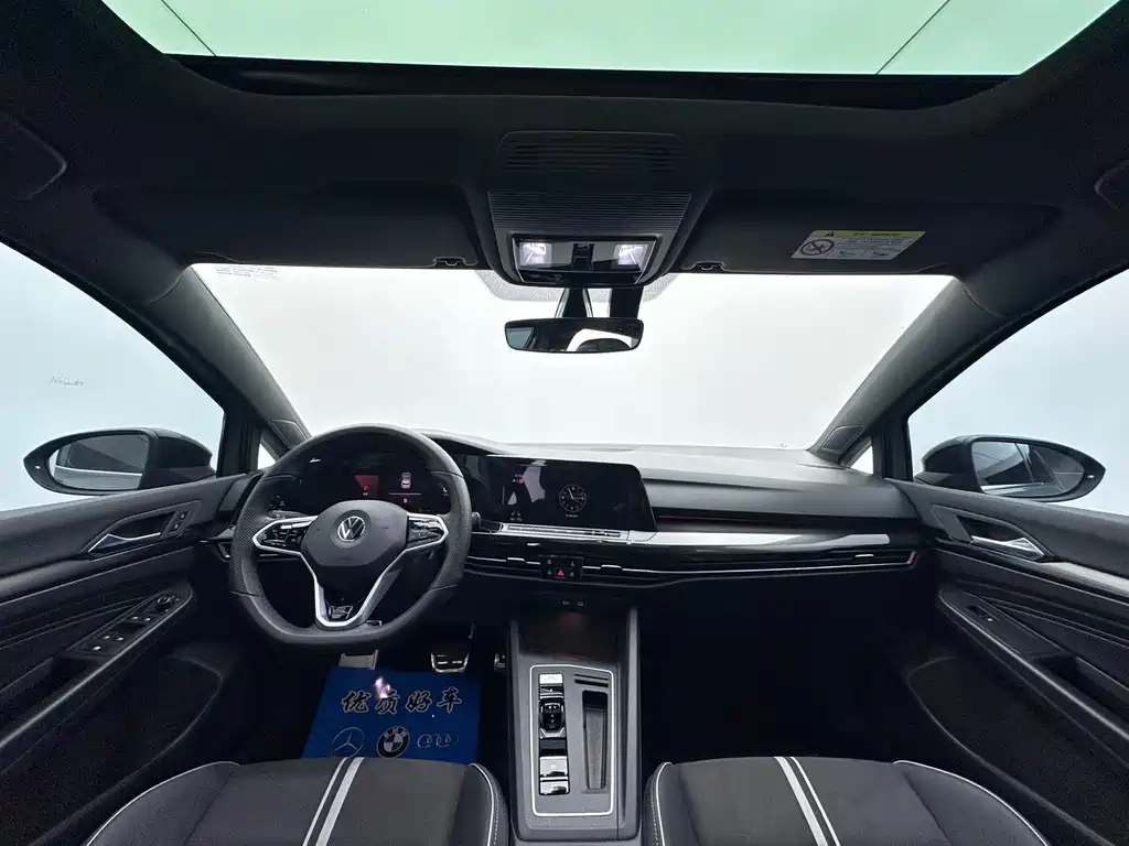 Volkswagen Golf — миниатюра 11