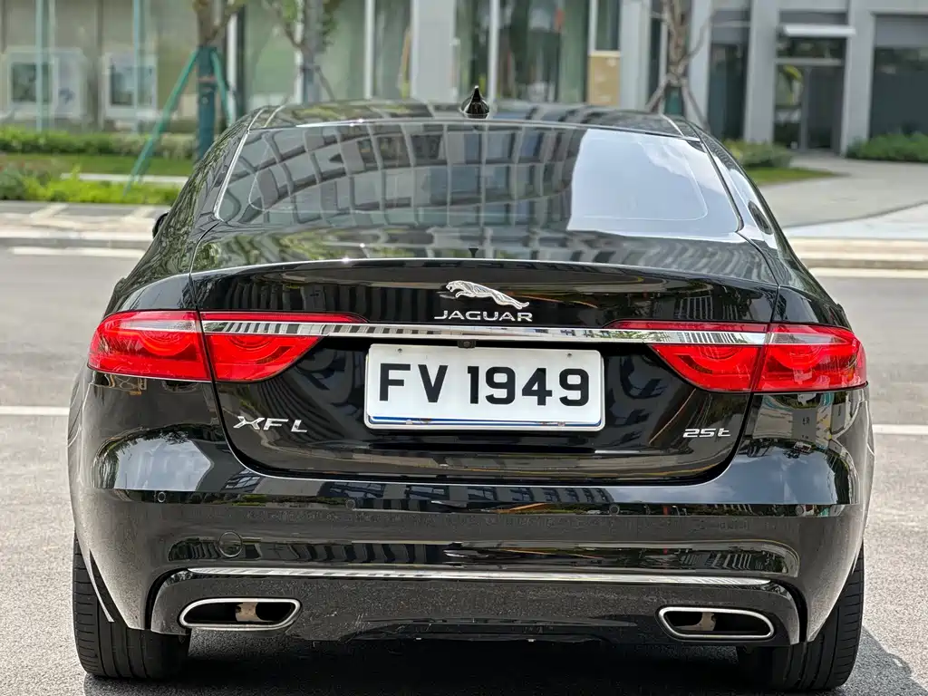 Jaguar XFL — фотографии объявления, Фото 40