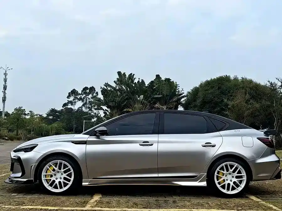 MG MG6 — миниатюра 9