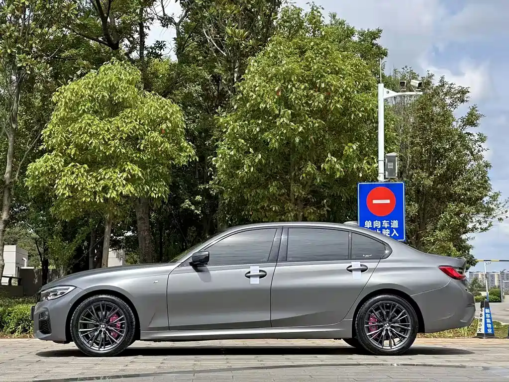 BMW 3 Series — миниатюра 10