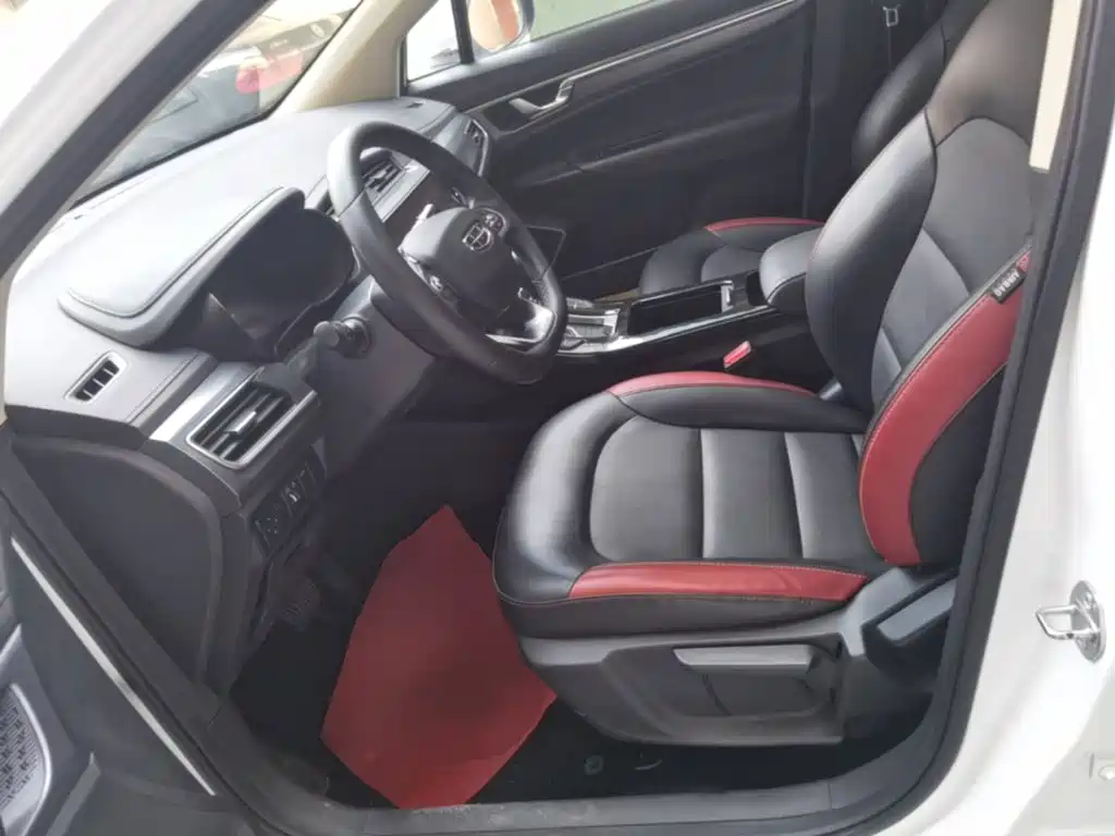 Geely Emgrand GS — миниатюра 15