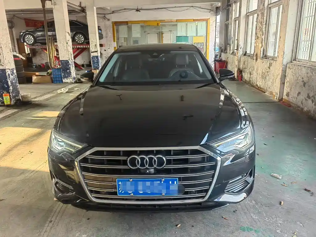 Купить Audi A6L
