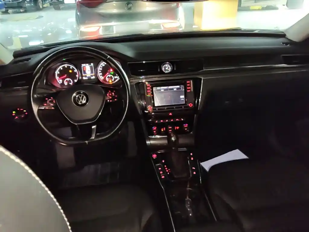 Volkswagen Passat — миниатюра 10