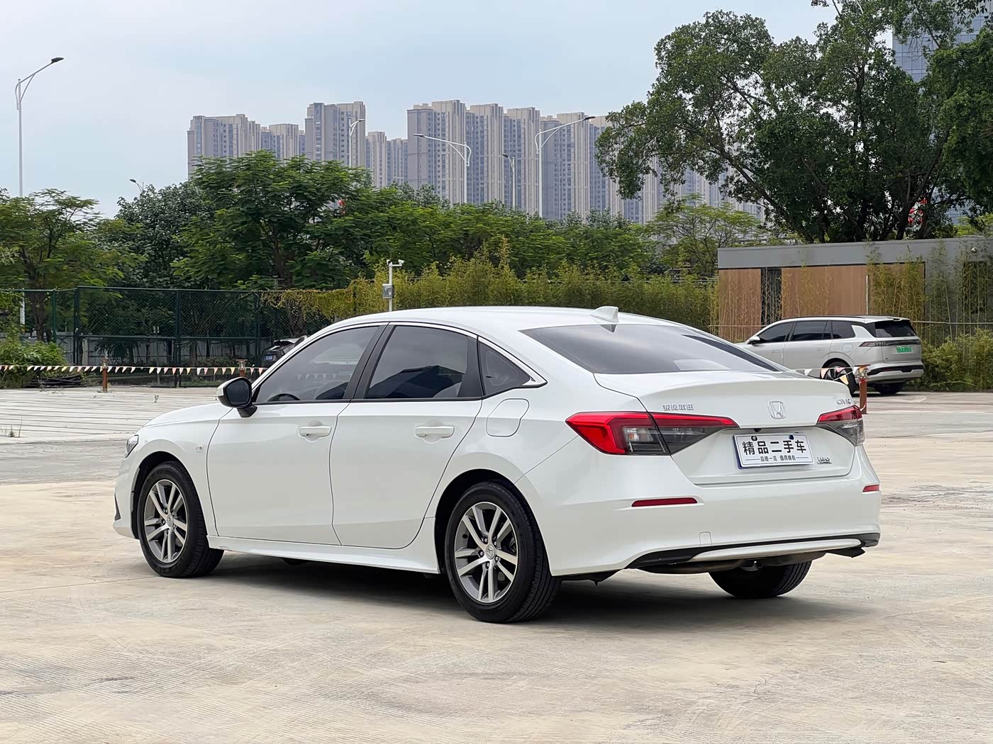 Honda Civic 1.5 л 2022 г. Белый, пробег 30000 км