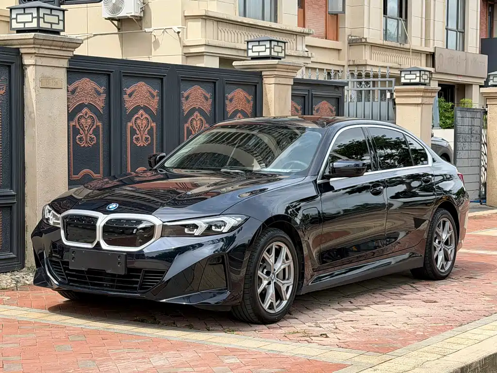 BMW i3 2023
