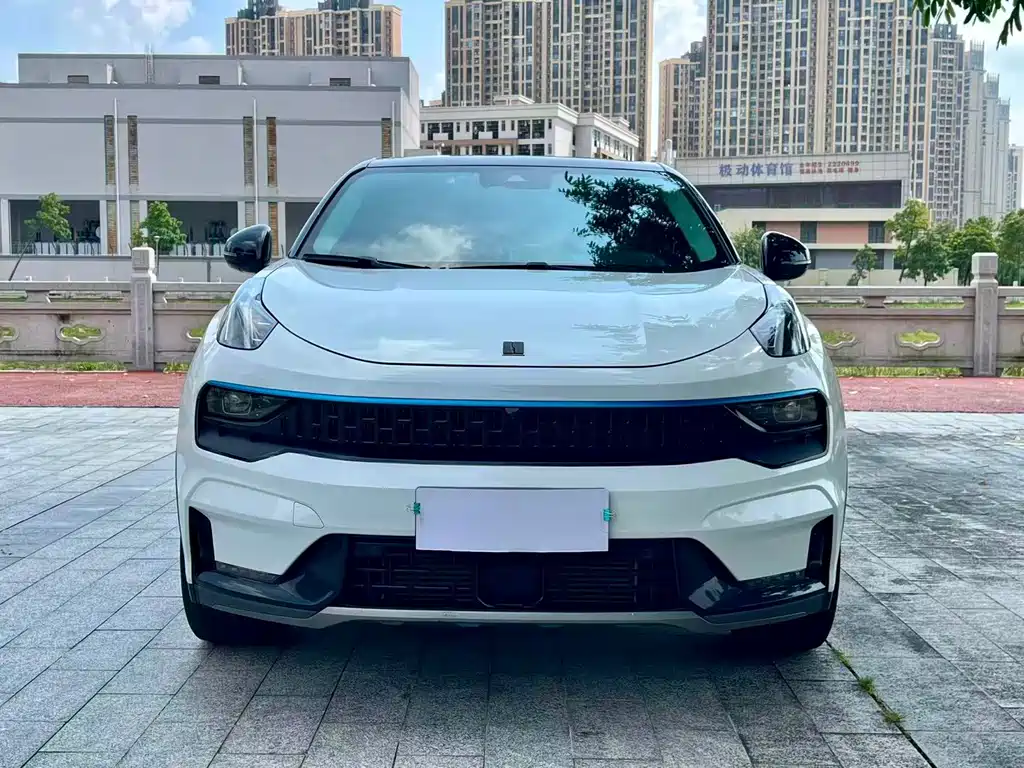 Lynk & Co 05 — миниатюра 2