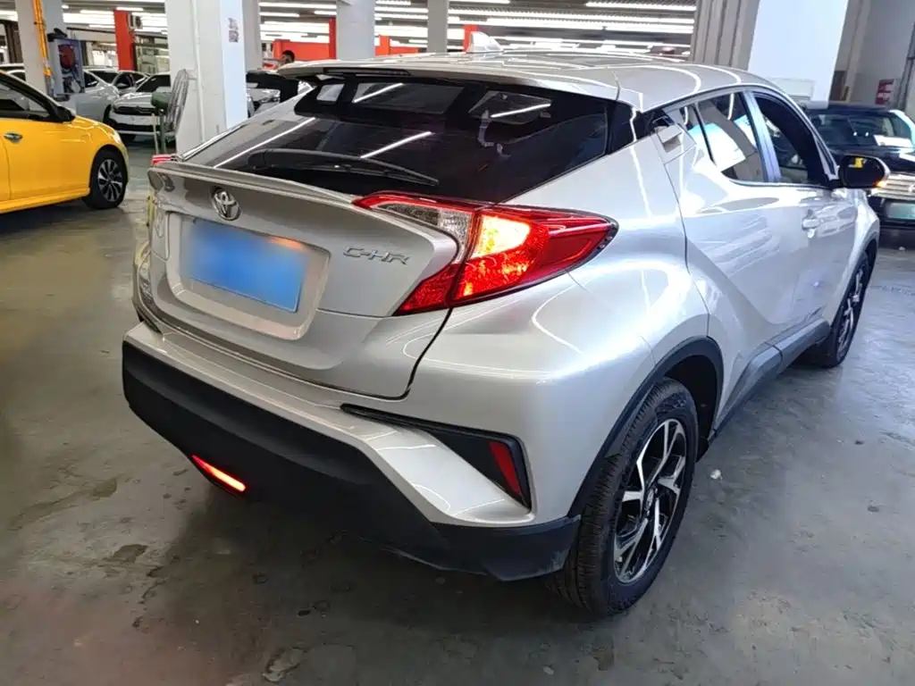 Toyota C-HR — миниатюра 7