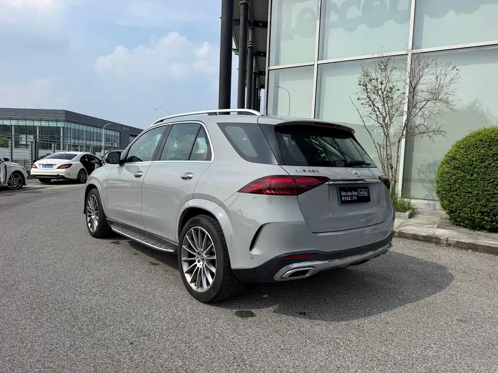 Mercedes-Benz GLE (Import) — миниатюра 21