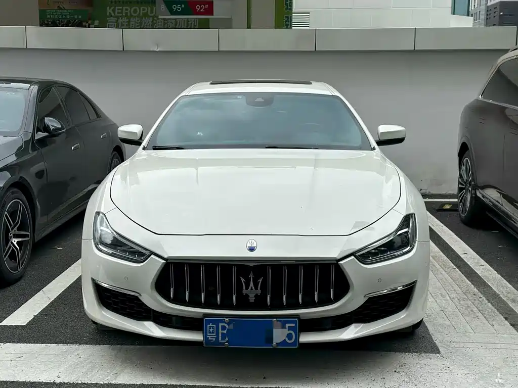 Maserati Ghibli — миниатюра 2