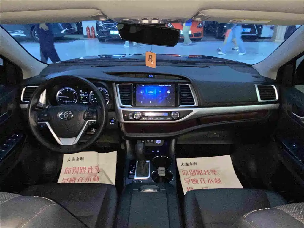 Toyota Highlander — миниатюра 9