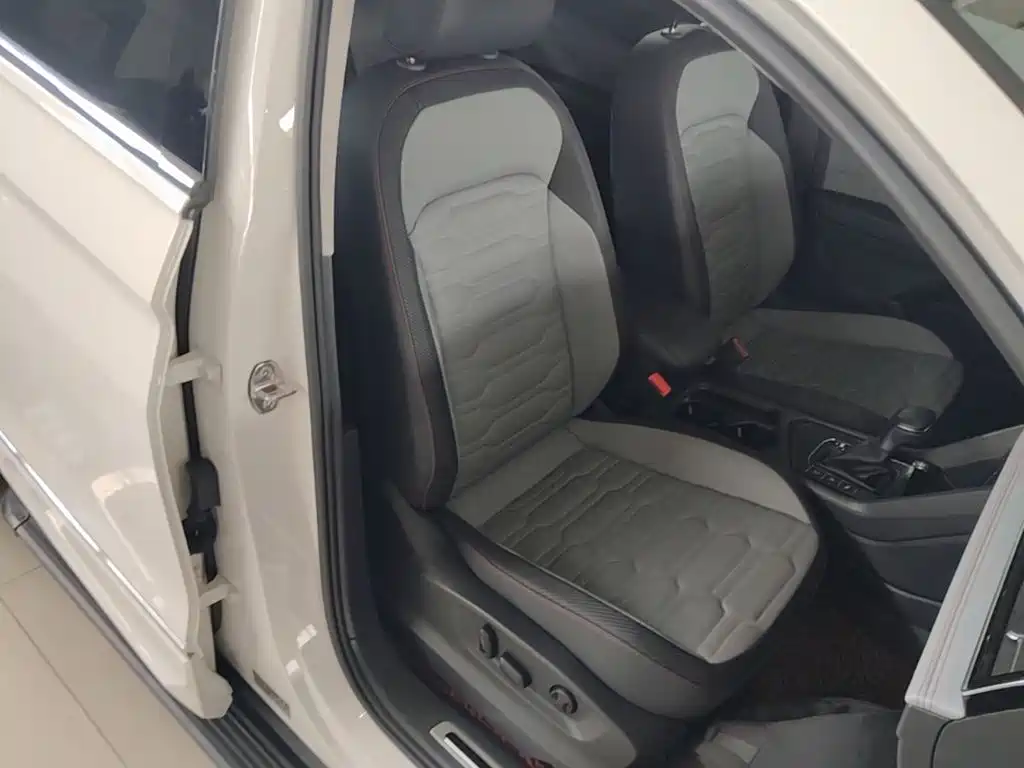Volkswagen Tiguan X — миниатюра 11