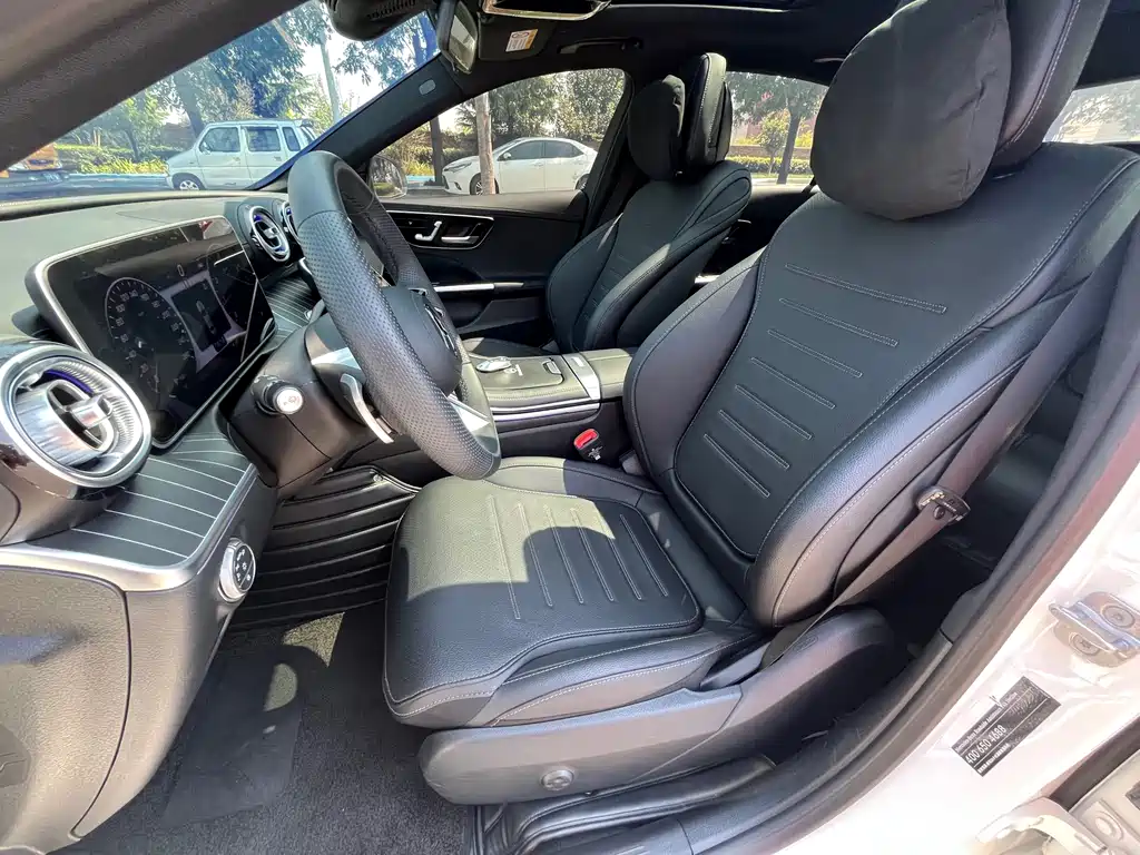 Mercedes-Benz C-Class — миниатюра 10