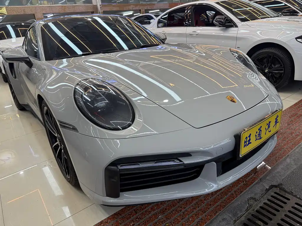 Porsche 911 2022 Turbo S 3.7T